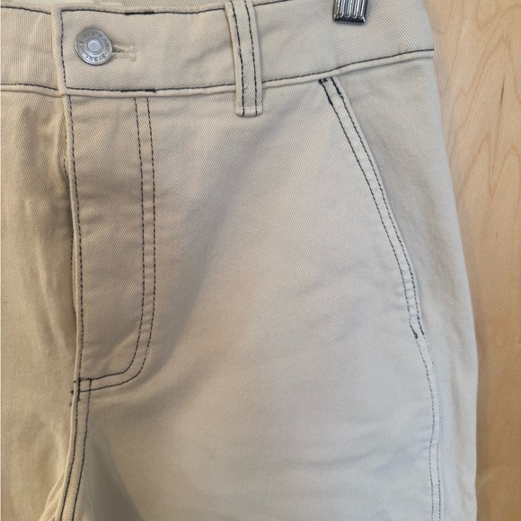 Everlane bone barrel utility pants w/black stitching. Size 6. Never worn. - Picture 3 of 3